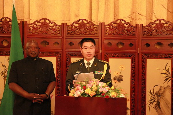 中国驻赞比亚使馆举办建军八十七周年招待会(